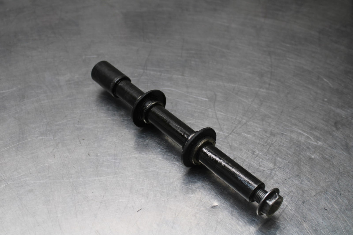 05 YAMAHA YZF R6 FRONT WHEEL RIM AXLE PIVOT BOLT BB814