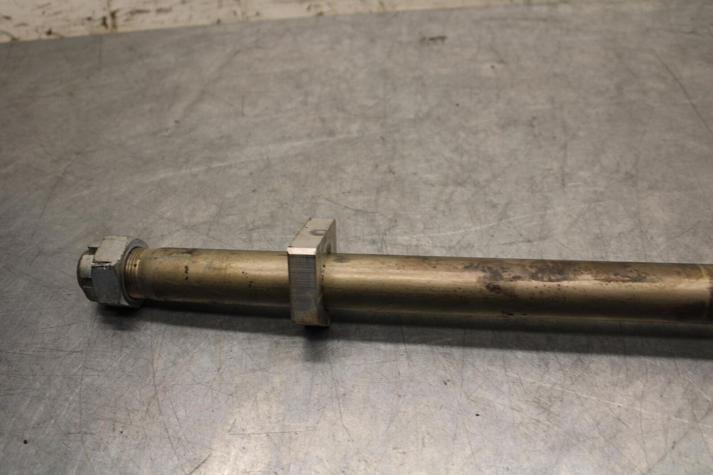 2012 Kawasaki Ninja ZX14R ZX1400E REAR AXLE BACK WHEEL RIM PIVOT BOLT AXEL BB60