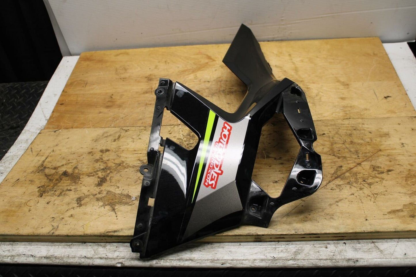 18-22 KAWASAKI NINJA 400 EX400 ABS RIGHT LOWER MID SIDE FAIRING  BB334