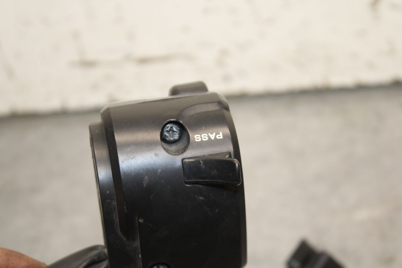 14-15 KAWASAKI NINJA 650 EX650F ABS LEFT CLIP ON HORN SIGNALS SWITCH  BB741