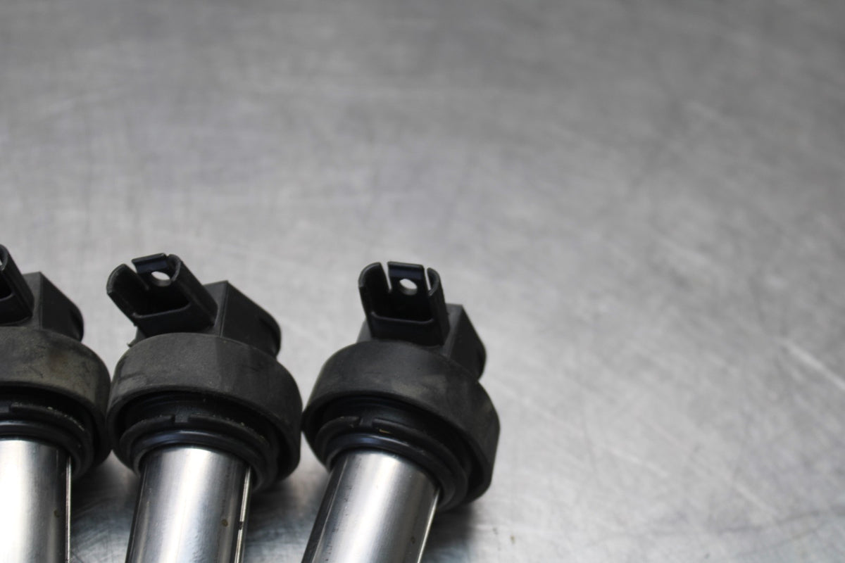 17-20 BMW S1000R IGNITION COILS COIL SPARK PLUG CAPS BB909