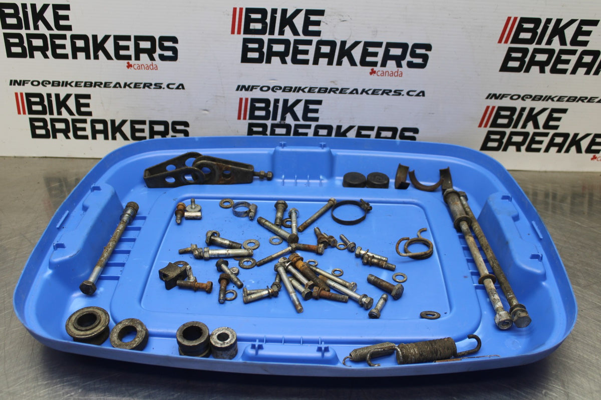 77-79 SUZUKI GS1000 MOUNTING BOLTS HARDWARE MOTOR SCREWS BB807