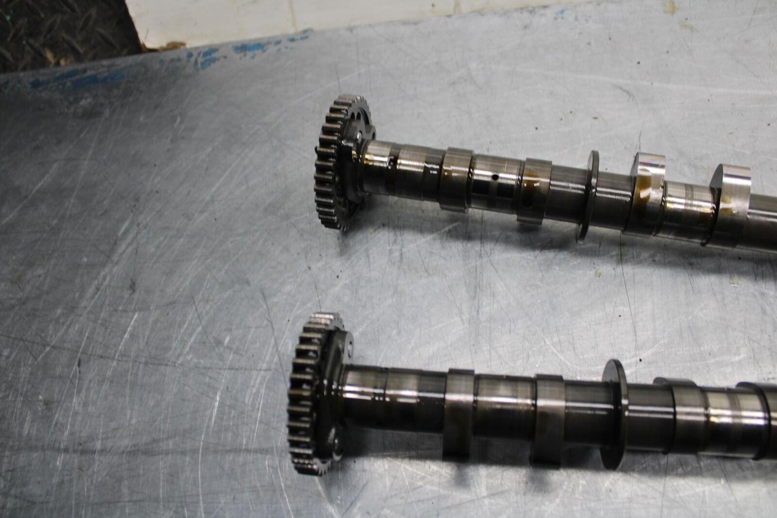 09-14 YAMAHA YZF R1 CAMSHAFT CAMS  14B-12170-01-00 14B-12180-01-00 BB471
