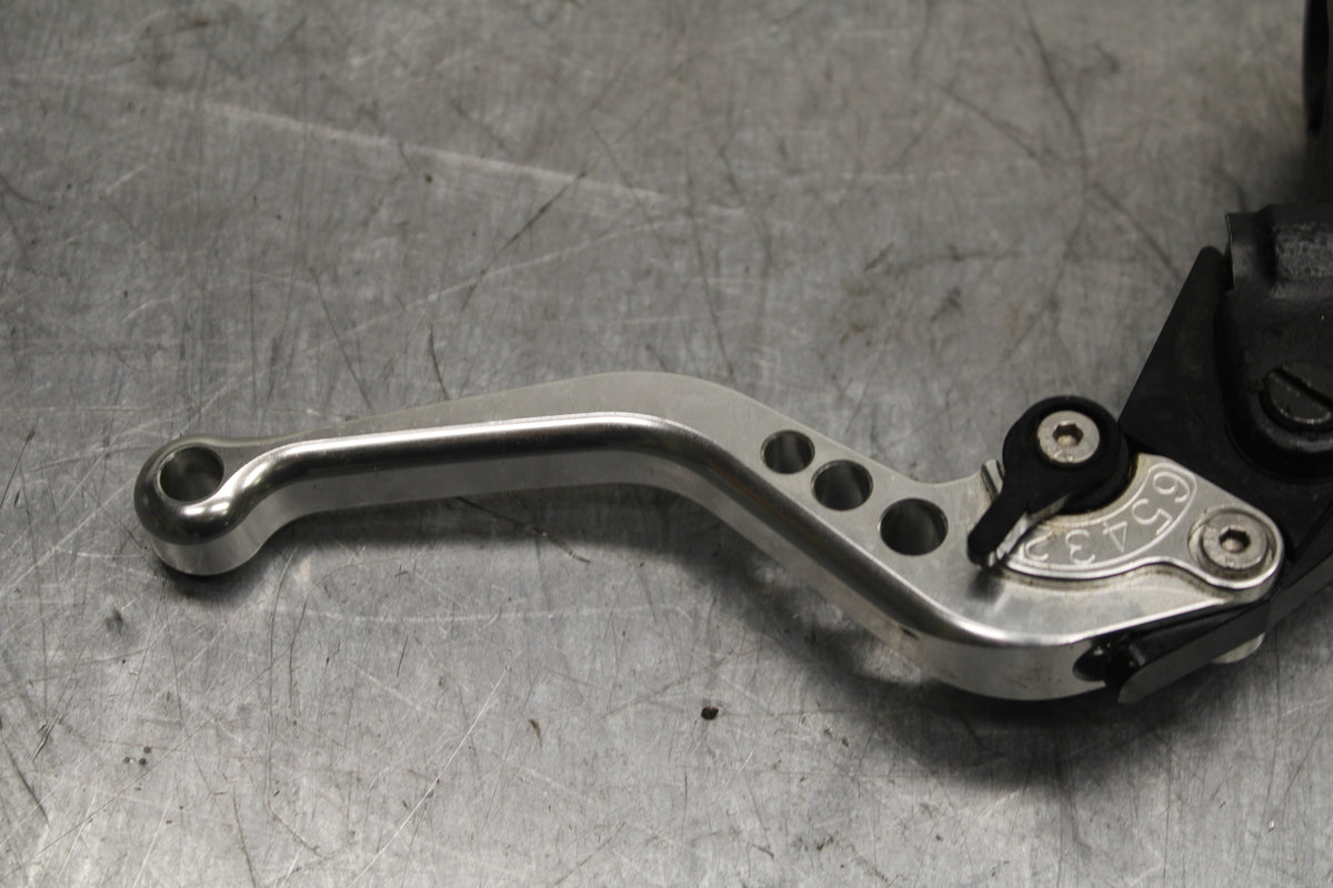 93 SUZUKI GSXR750W FRONT BRAKE MASTER CYLINDER w/ LEVER  BB112