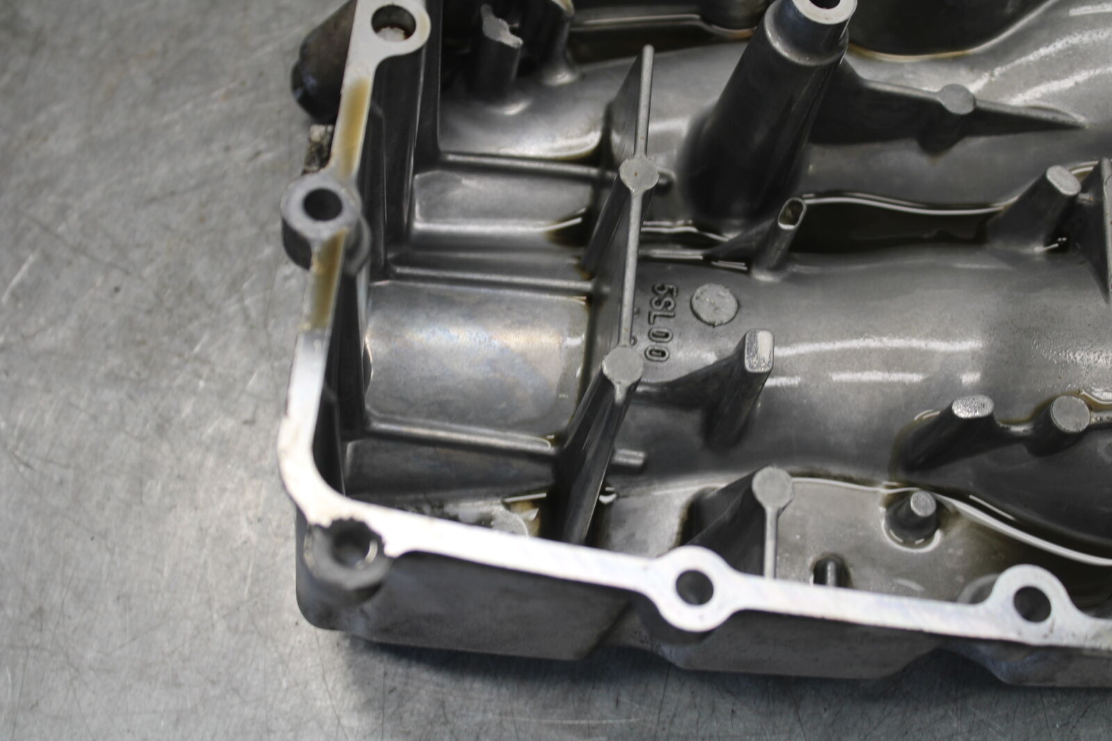 08-09 YAMAHA YZF R6S ENGINE MOTOR BOTTOM OIL PAN COVER  BB690