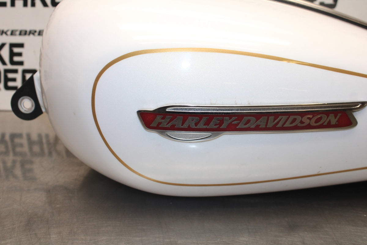 08 HARLEY-DAVIDSON SPORTSTER 1200 GAS TANK FUEL PETROL RESERVOIR BB794