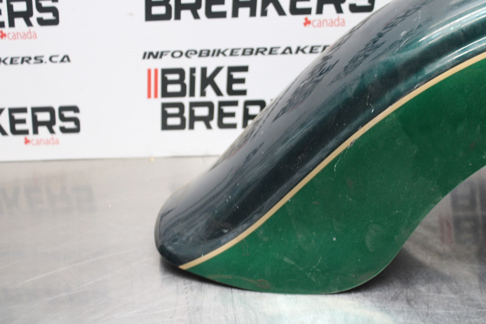 03-08 KAWASAKI VULCAN 1600 FRONT WHEEL FENDER BB196