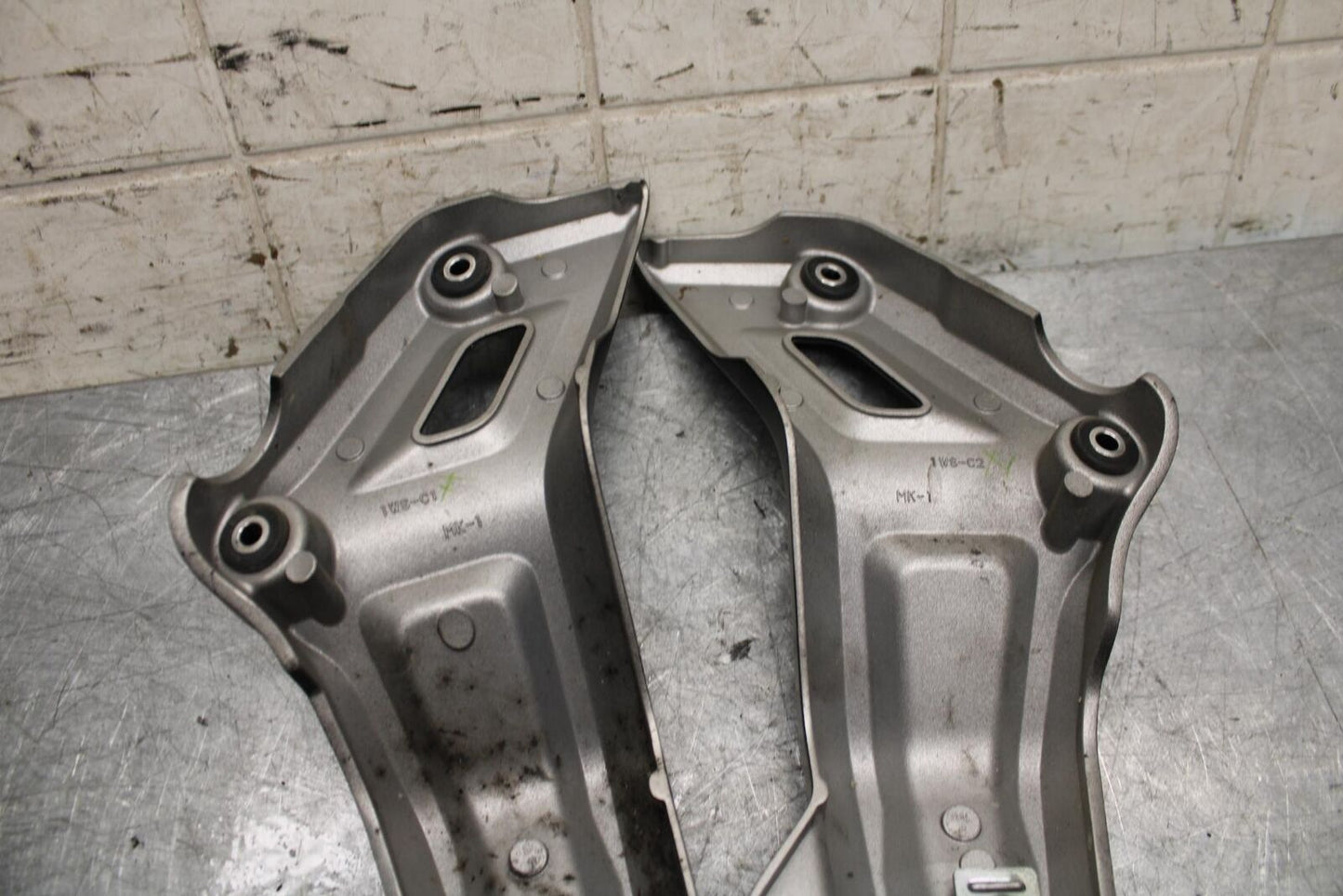2015 Yamaha FZ07 RIGHT LEFT FRAME MID SIDE COVERS COWLS PANELS TRIM BB531