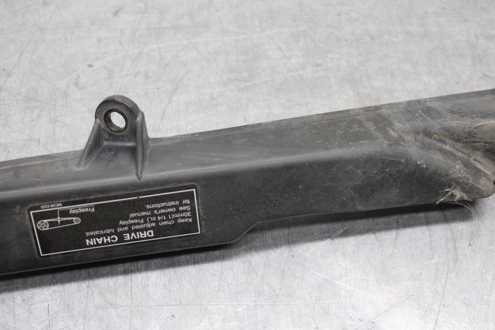 05-06 HONDA CBR600RR REAR BACK DRIVE CHAIN GUARD COVER SHIELD BB727