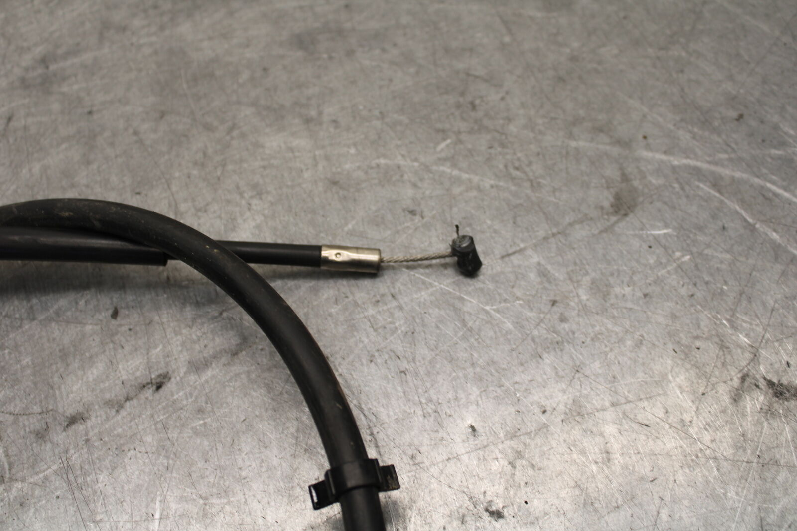 04-06 YAMAHA YZF R1 CLUTCH CABLE LINE 5VY-26335-01-00 BB659