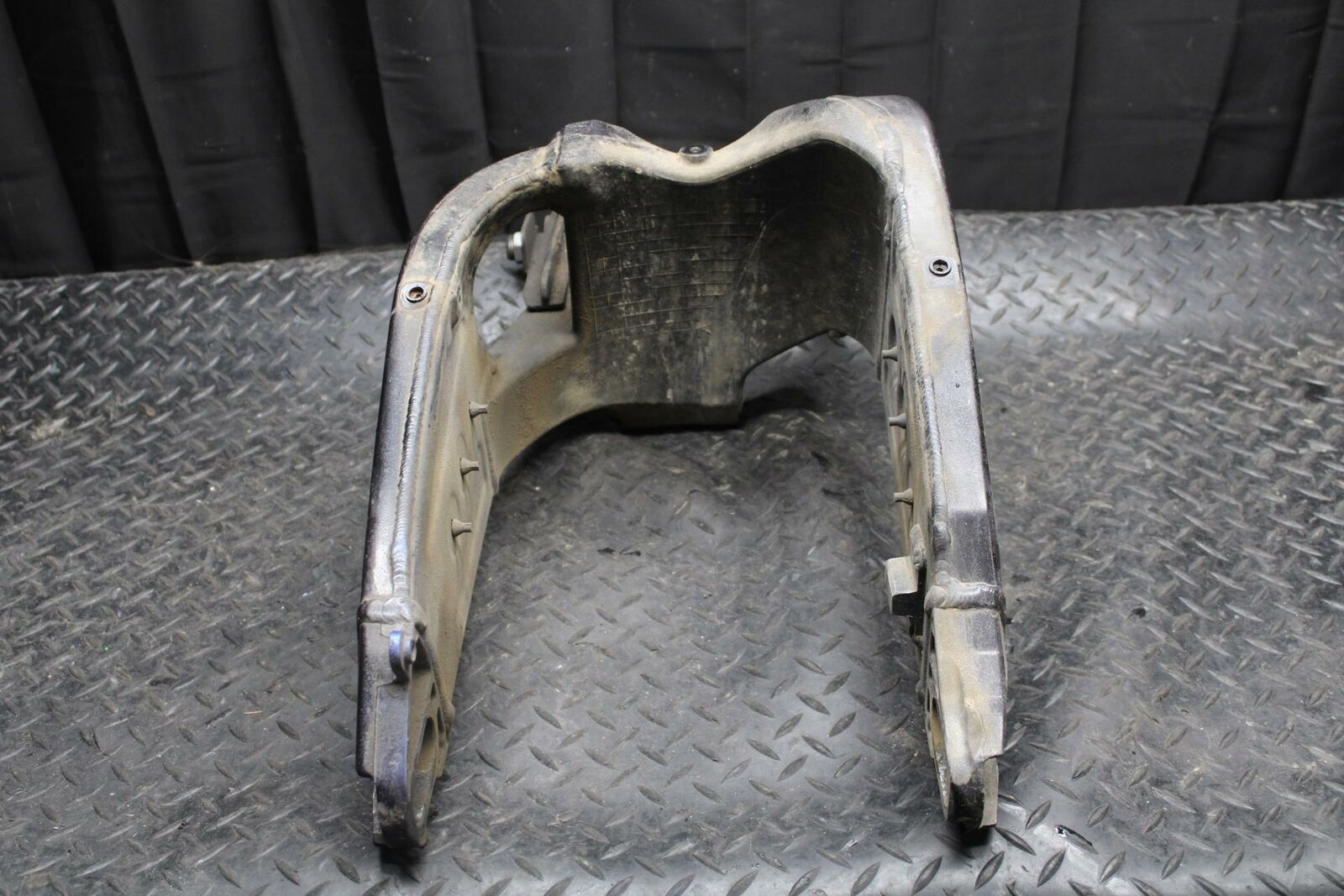 13-18 KAWASAKI NINJA ZX6R REAR SWINGARM BACK SUSPENSION SWING ARM BB203