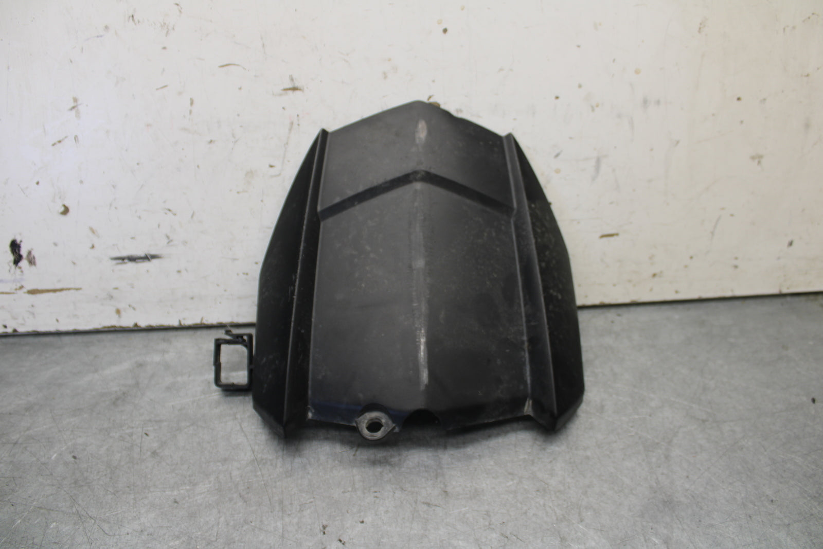 16-21 YAMAHA XSR900 REAR BACK WHEEL TIRE HUGGER FENDER BB664