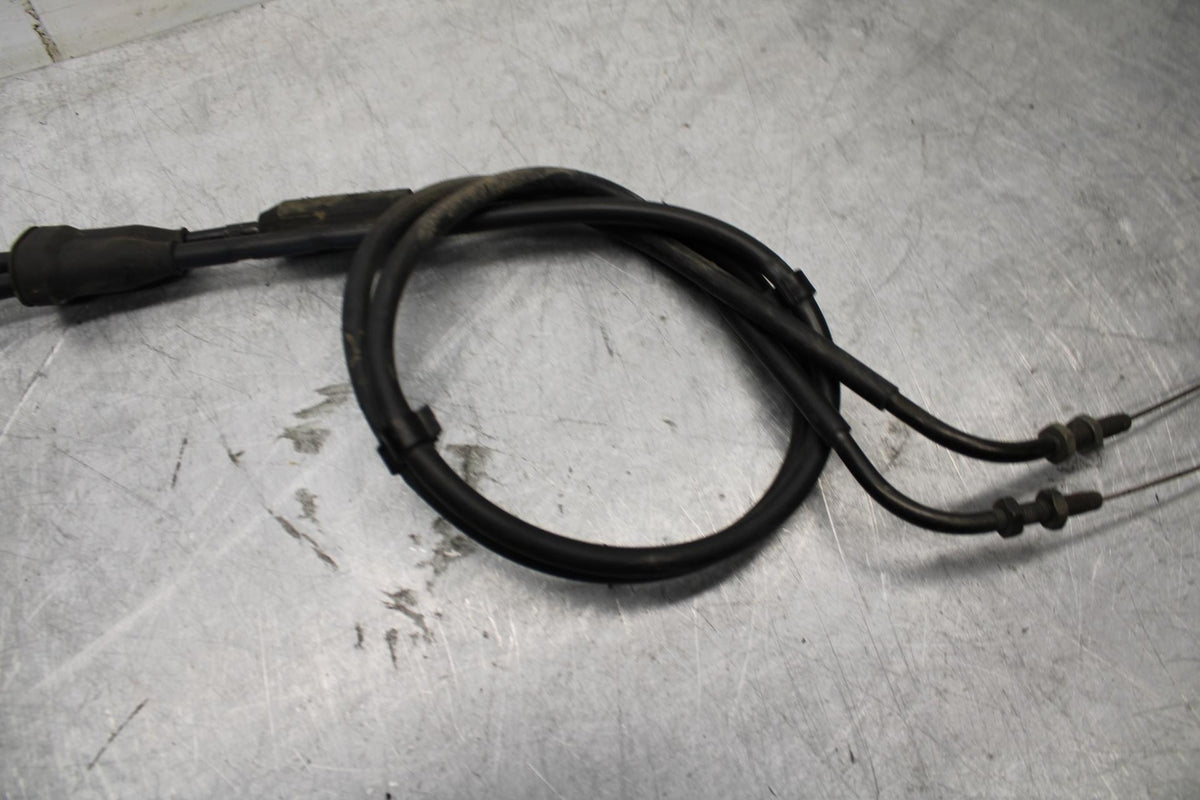 2006 Triumph Daytona 675 Triple THROTTLE CABLES LINES BB434
