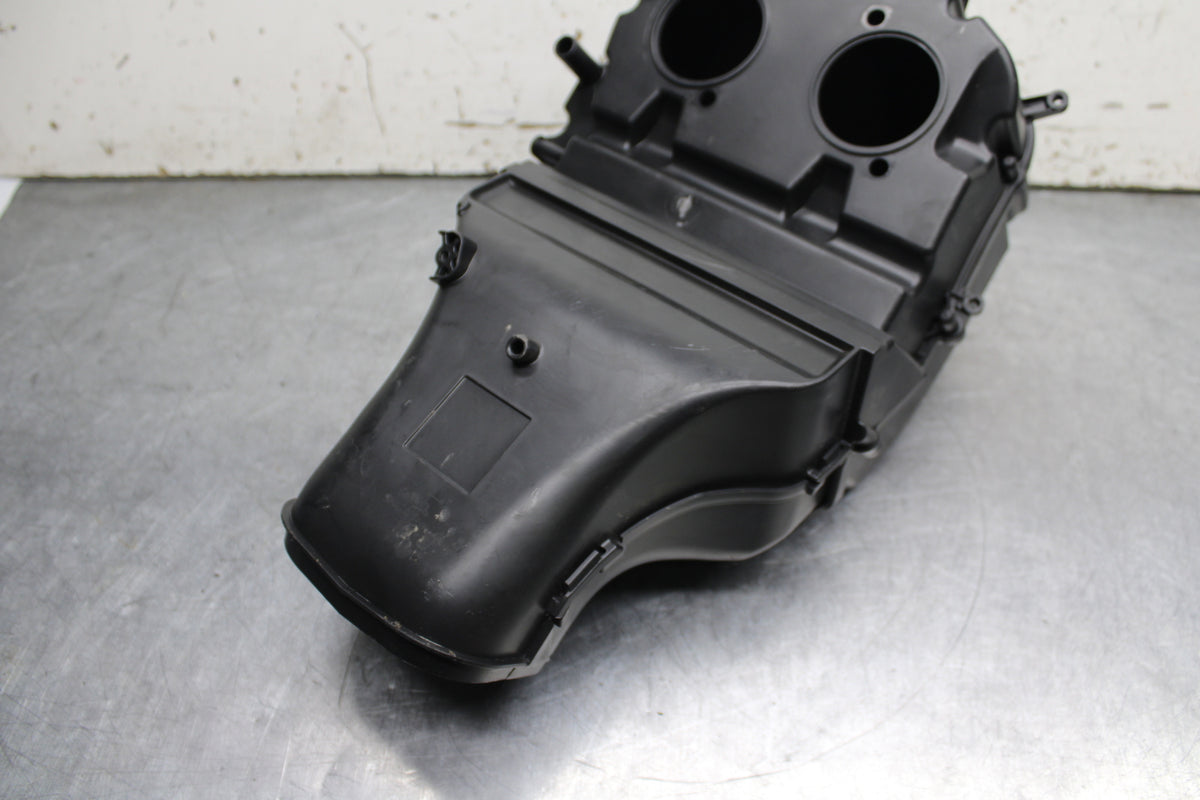 21-24 APRILIA TUONO 660 FACTORY AIRBOX AIR INTAKE FILTER BOX BB733