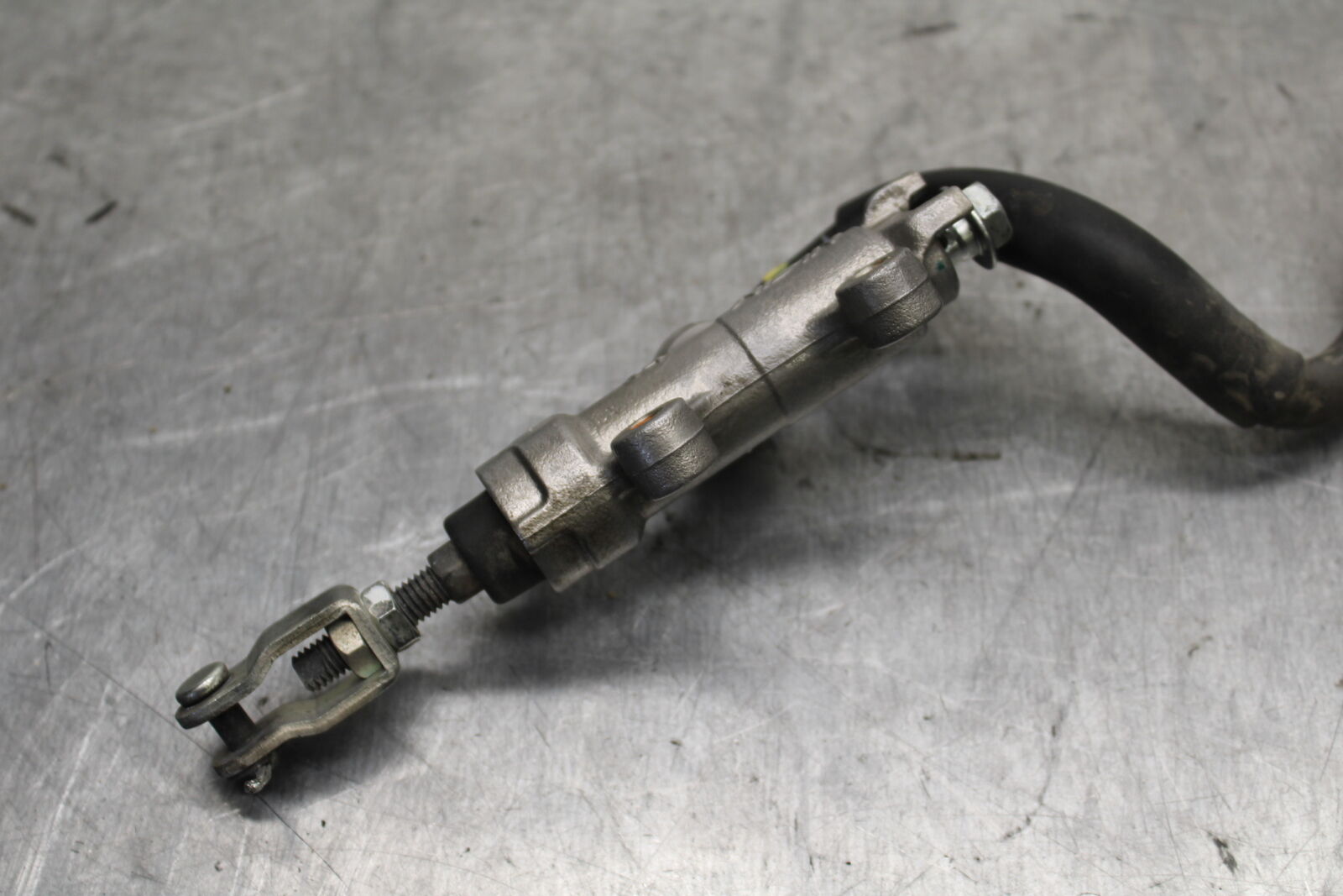 11-24 SUZUKI GSXR750 REAR BRAKE MASTER CYLINDER W RESERVOIR 69600-47H10  BB714