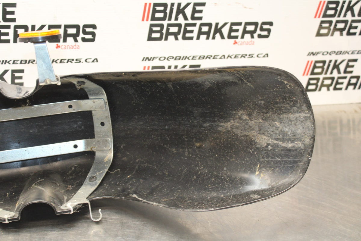 15 SUZUKI BOULEVARD C50 FRONT WHEEL FENDER BB775
