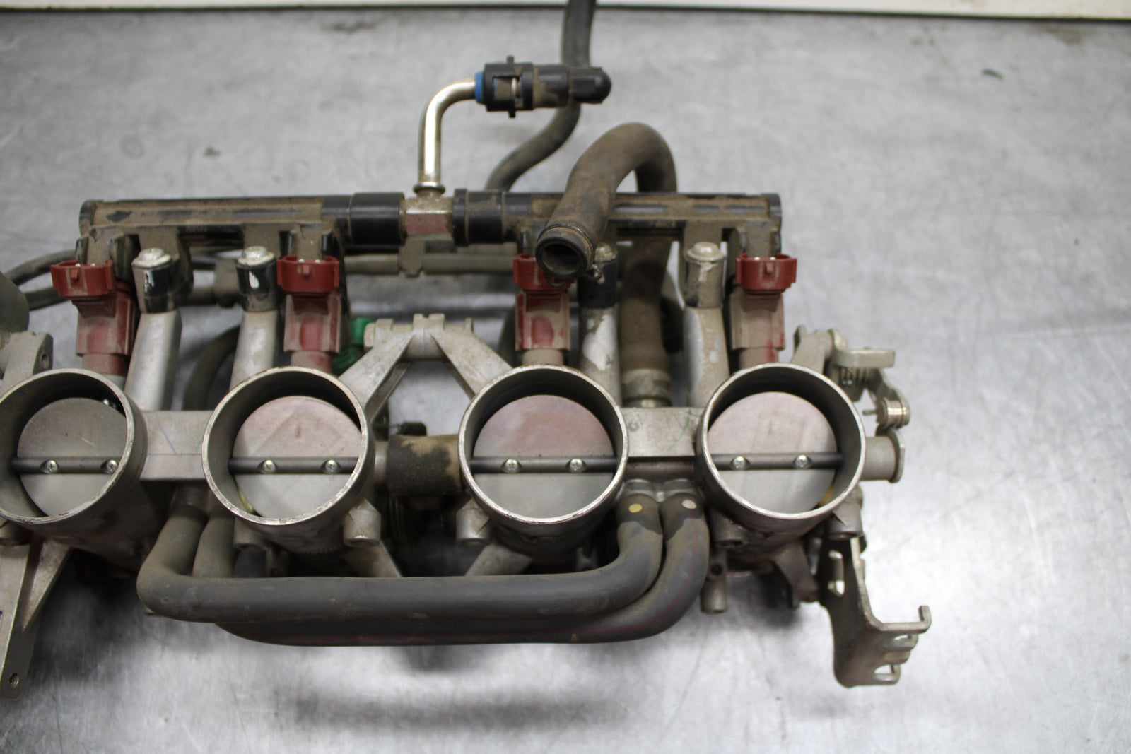 08-10 SUZUKI GSXR 600 MAIN FUEL INJECTORS / THROTTLE BODIES BB753