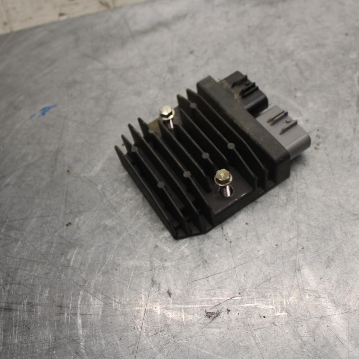 2015 Yamaha FJ09 RECTIFIER VOLTAGE REGULATOR BB41