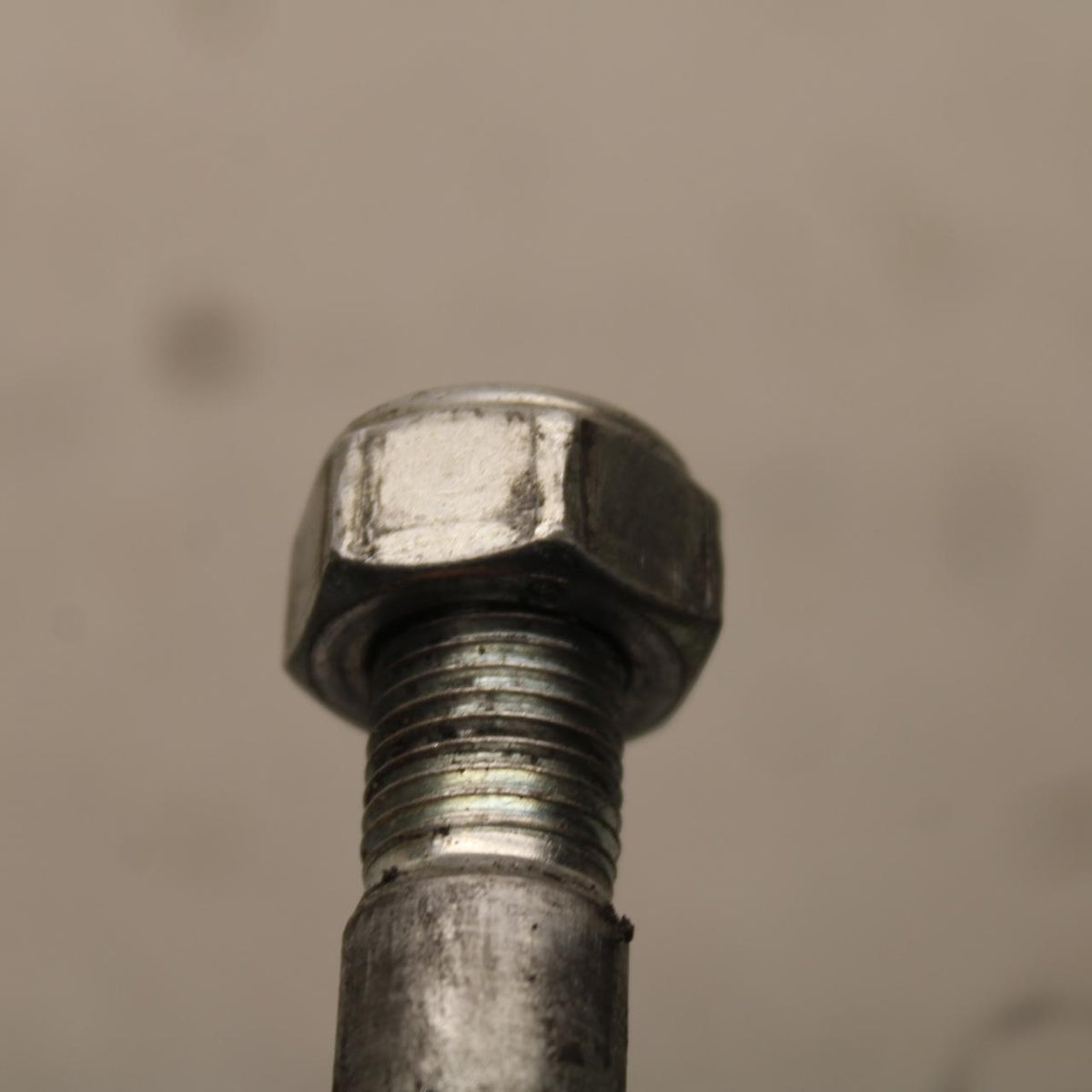 16-24 KTM 390 RC REAR AXLE BACK WHEEL RIM PIVOT BOLT AXEL BB648