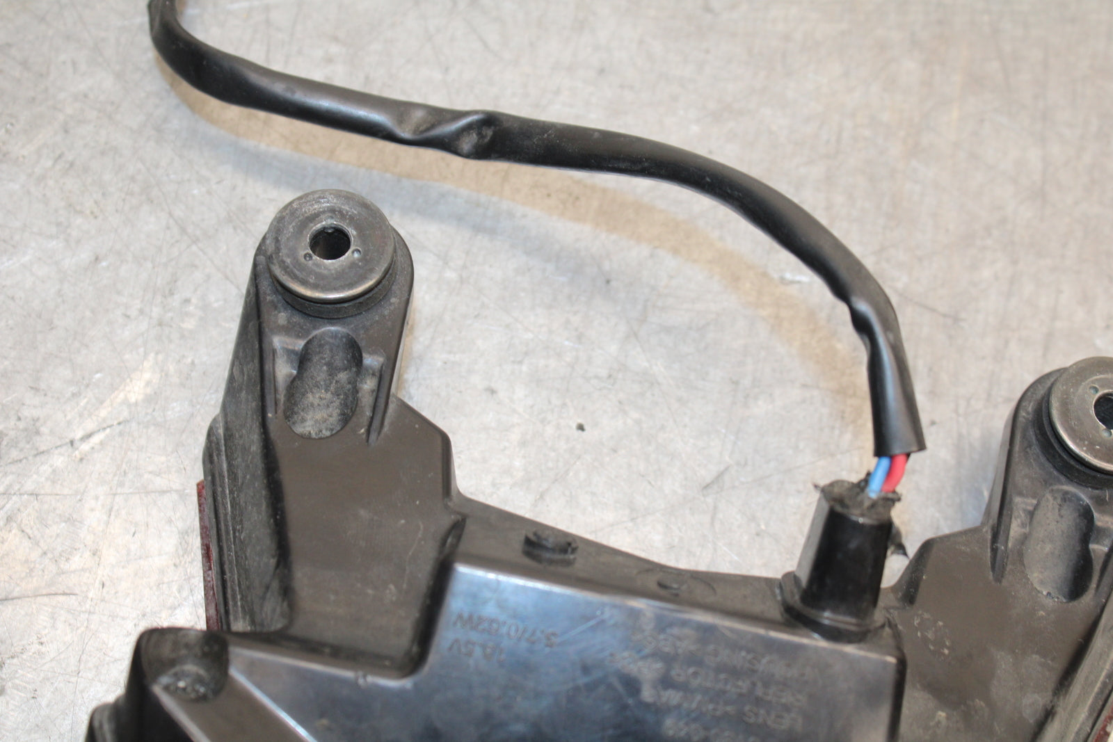 13-18 KAWASAKI NINJA ZX6R REAR TAIL TAILLIGHT BACK BRAKE LIGHT 23025-0345 BB666