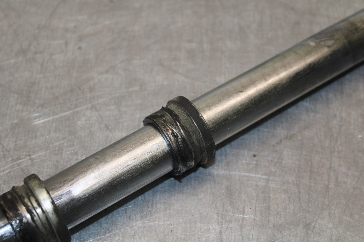 05-06 YAMAHA ROAD STAR XV1700A FRONT WHEEL RIM AXLE PIVOT BOLT BB703