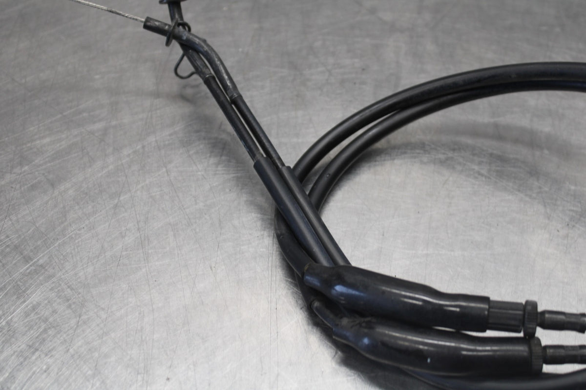 23 KAWASAKI Z900RS THROTTLE CABLES LINES & HOUSING BB935
