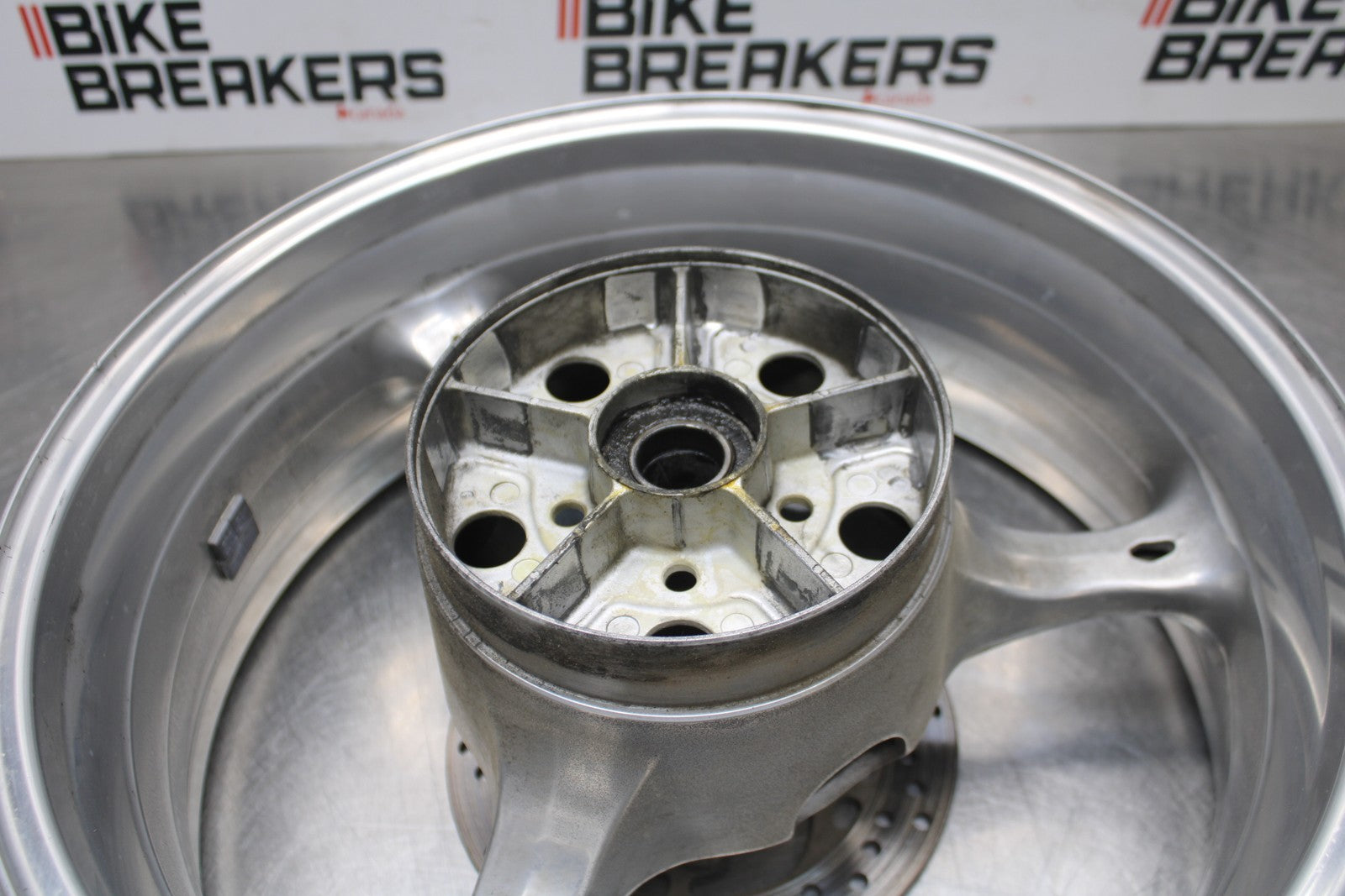 07 SUZUKI GSXR1000 REAR WHEEL BACK RIM & ROTOR BRAKE DISC BB770