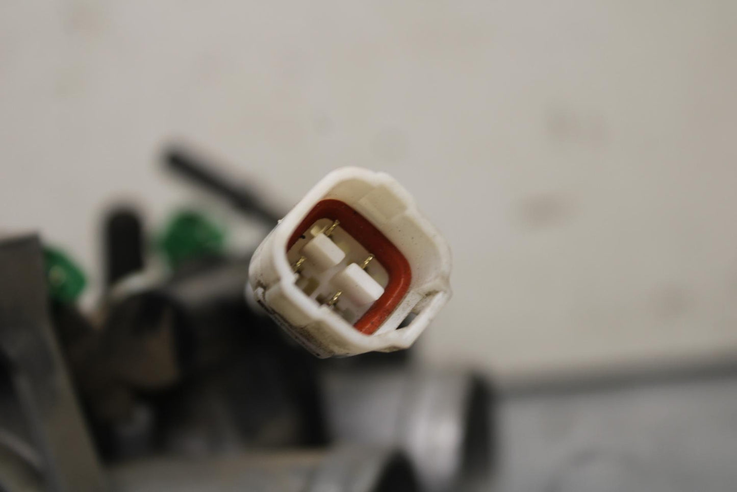 15-16 KAWASAKI EX300 MAIN FUEL INJECTORS / THROTTLE BODIES BB635