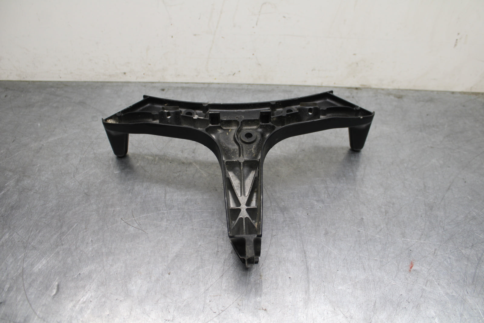 03-04 HONDA CBR600RR UPPER FAIRING MIRROR GAUGES STAY BRACKET BB127