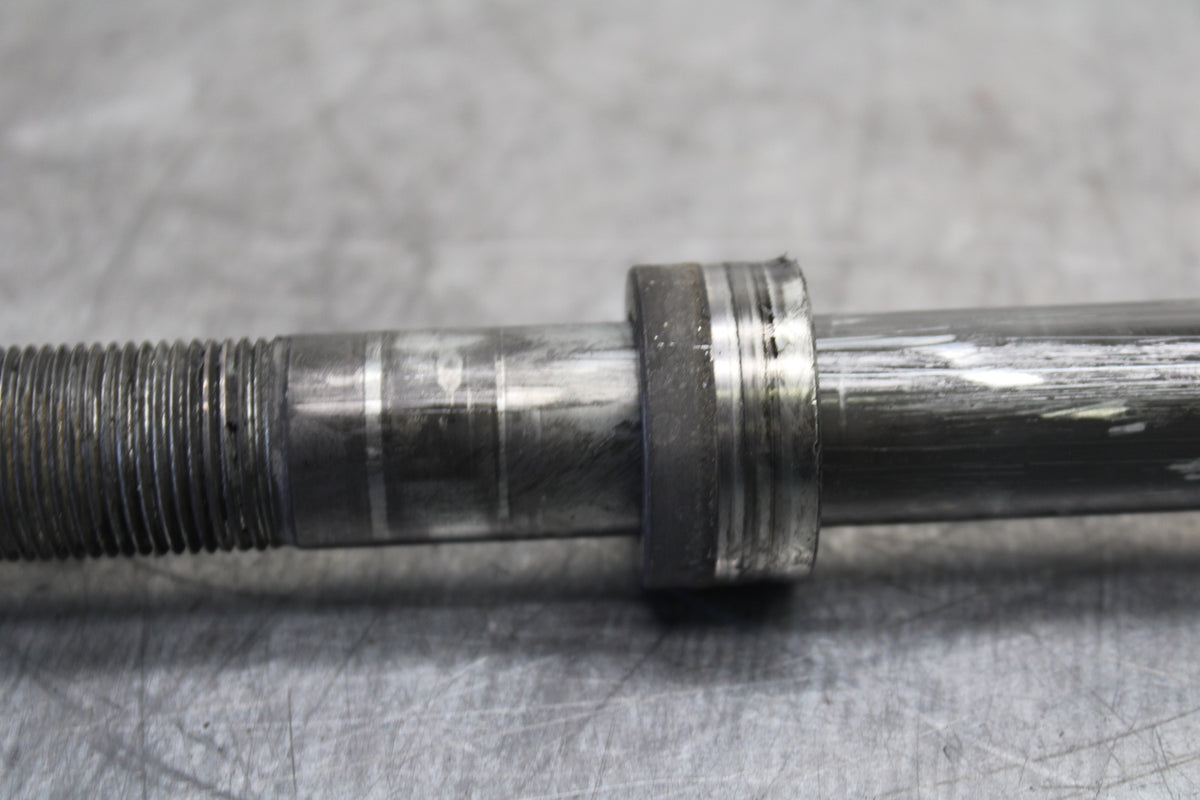12-17 KAWASAKI ER-6N Z650 FRONT WHEEL RIM AXLE PIVOT BOLT BB709