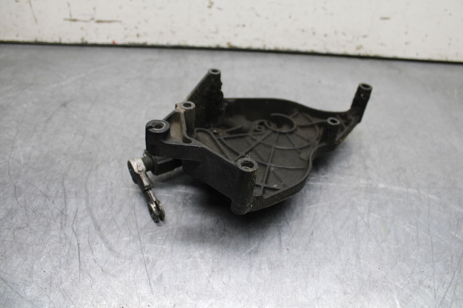 06-07 SUZUKI GSXR 600 ENGINE SPROCKET COVER BB243