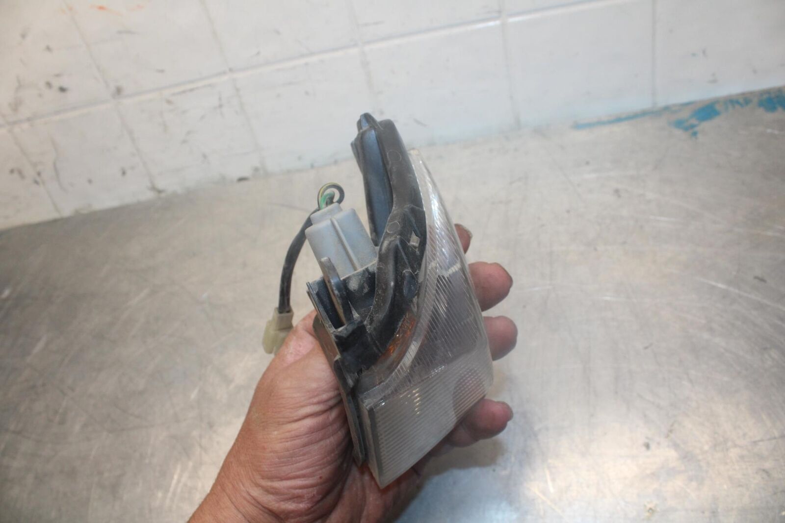 07-08 KAWASAKI NINJA ZX6R RIGHT FRONT TURN SIGNAL LIGHT INDICATOR BB456