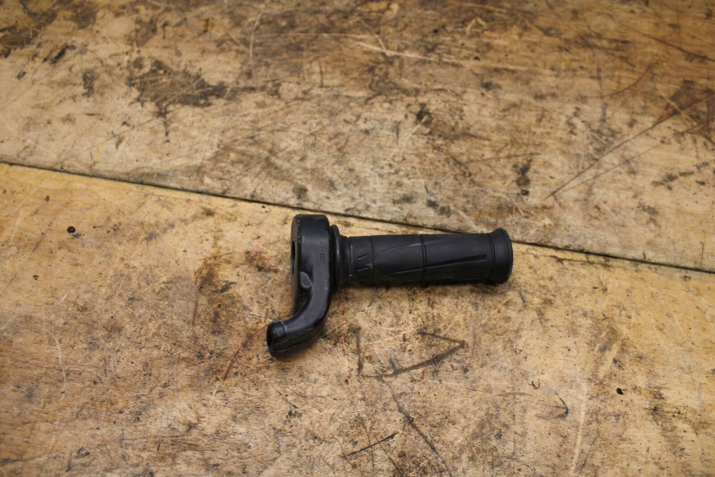 13-18 KAWASAKI NINJA ZX6R THROTTLE CABLE LINE HOUSING GUIDE BB342