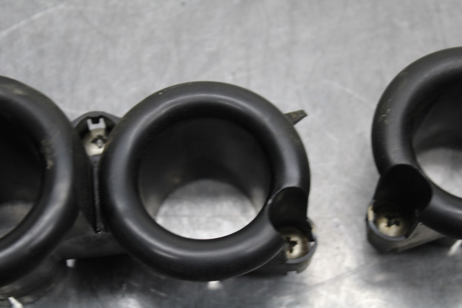 05-06 HONDA CBR600RR AIRBOX INTAKE VELOCITY STACKS BB739
