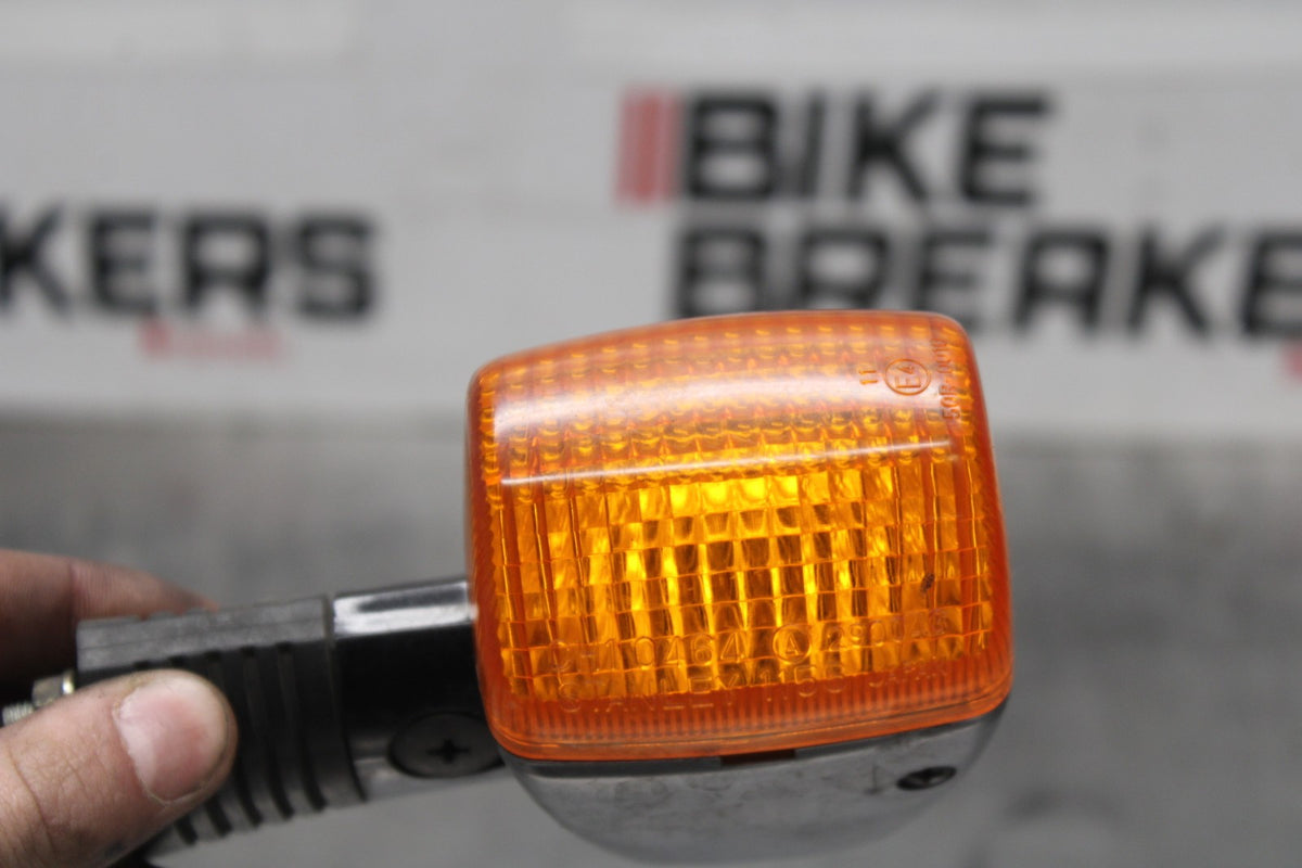 84 HONDA INTERCEPTOR 1000 VF1000F RIGHT BACK TURN SIGNAL LIGHT INDICATOR BB878