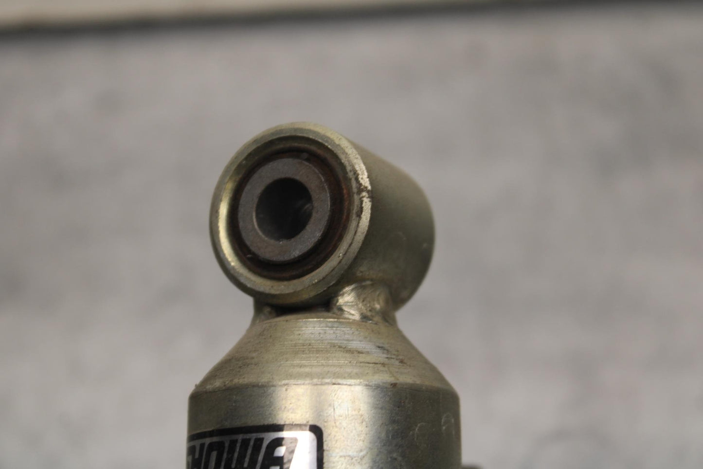 2004 Honda CBR600F4i REAR BACK SHOCK ABSORBER SUSPENSION BB606