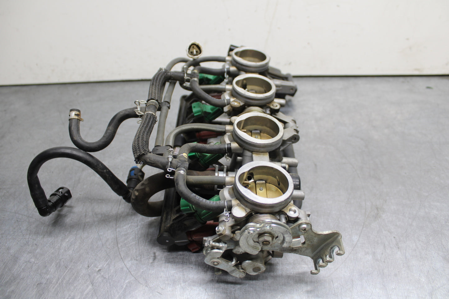08-10 SUZUKI GSXR 600 MAIN FUEL INJECTORS / THROTTLE BODIES BB753