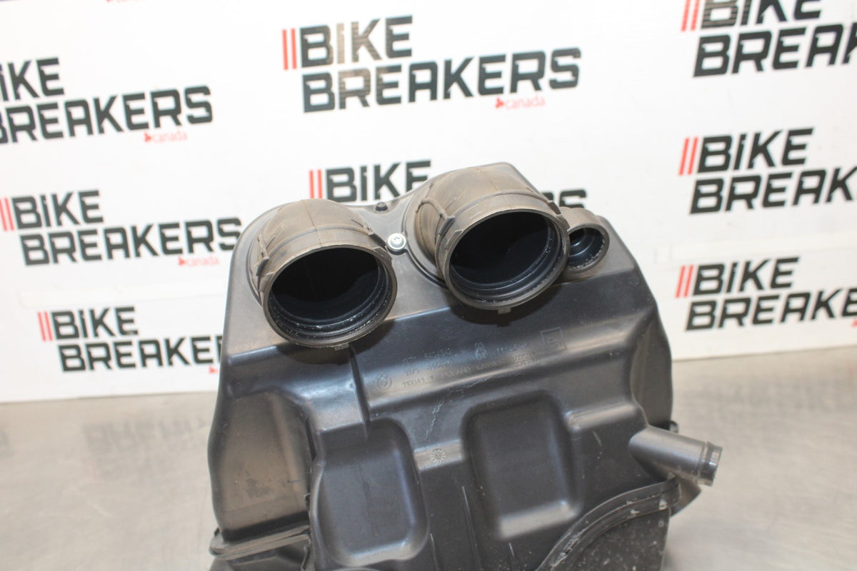 20-23 BMW F900R AIRBOX AIR INTAKE FILTER BOX BB923