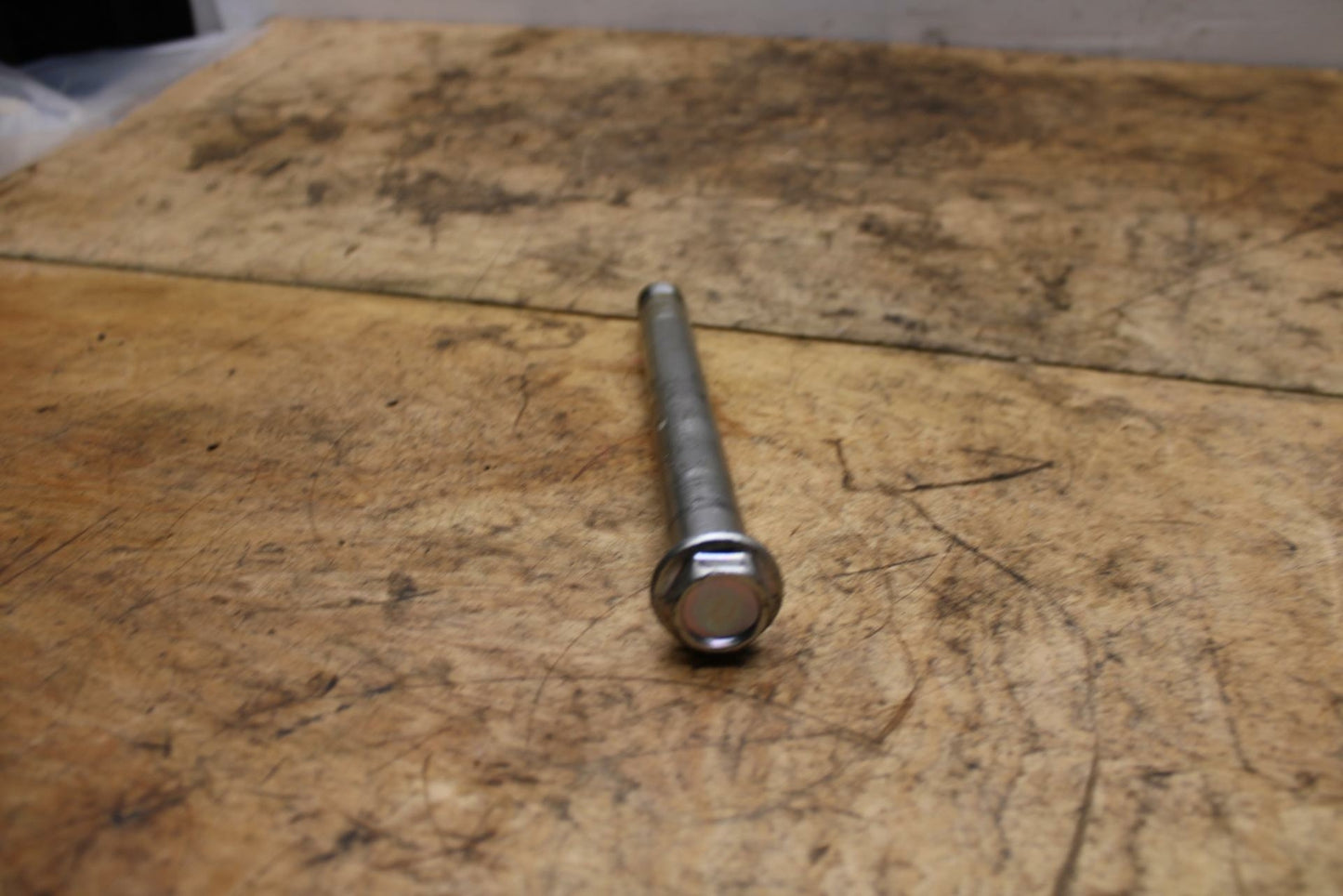 05-08 KAWASAKI VULCAN 1500 VN1500N CLASSIC REAR BACK SWINGARM BOLT BB343