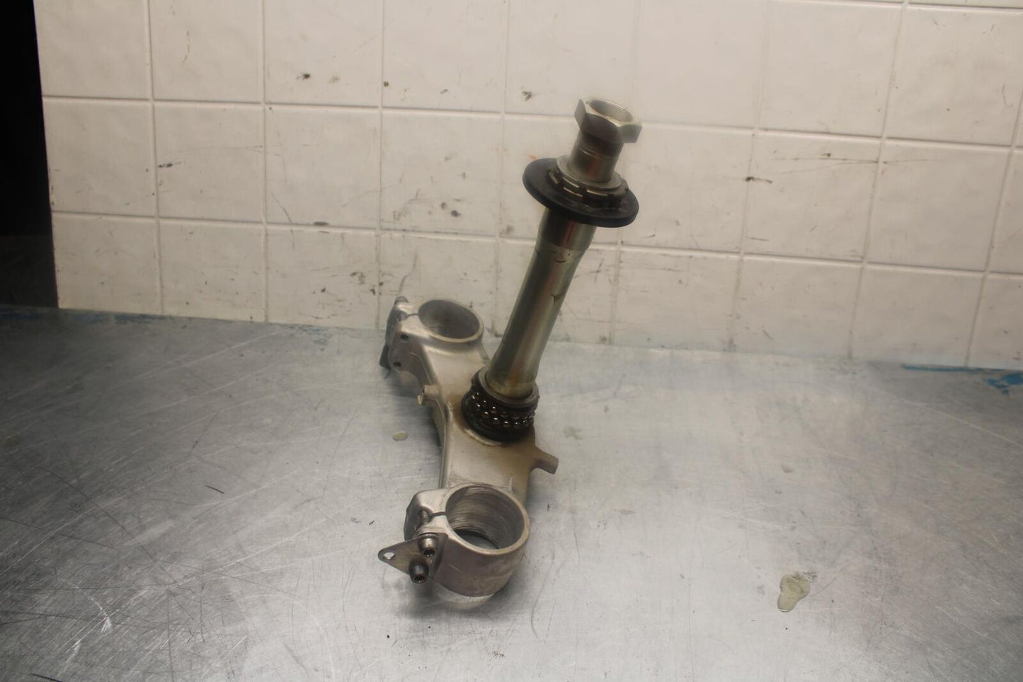 07-08 KAWASAKI NINJA ZX6R FRONT FORKS CLAMP LOWER TRIPLE TREE STEM BB456