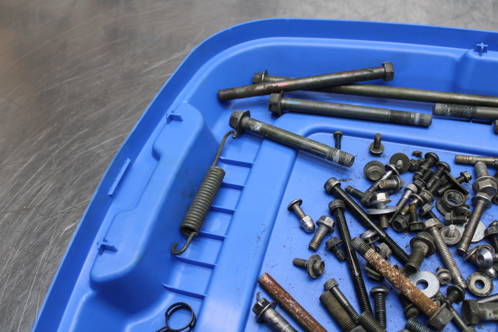 04 YAMAHA ROAD STAR XV1700A MOUNTING BOLTS HARDWARE MOTOR SCREWS BB155