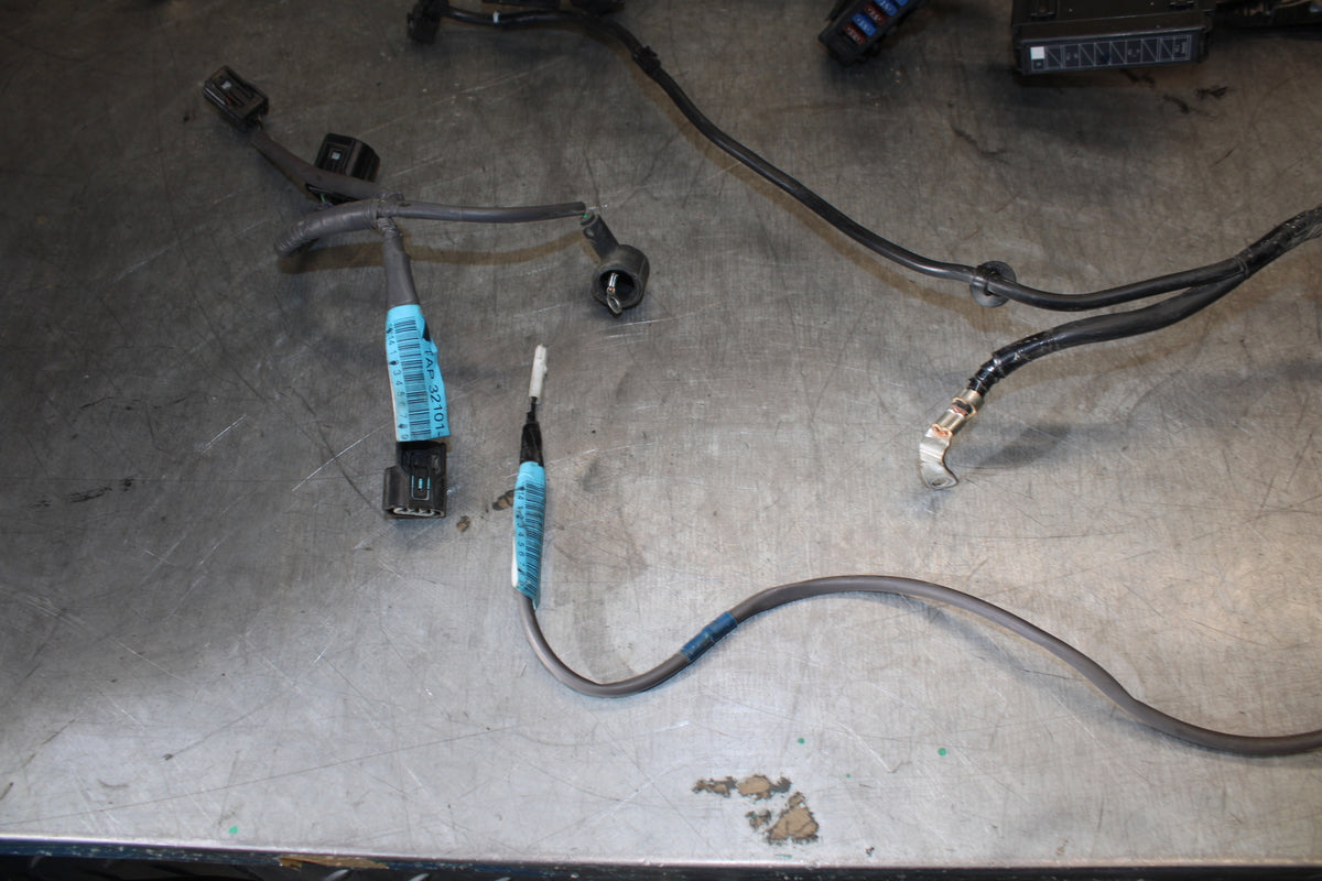 13-15 HONDA CBR500R MAIN ENGINE WIRING HARNESS MOTOR WIRE LOOM BB704