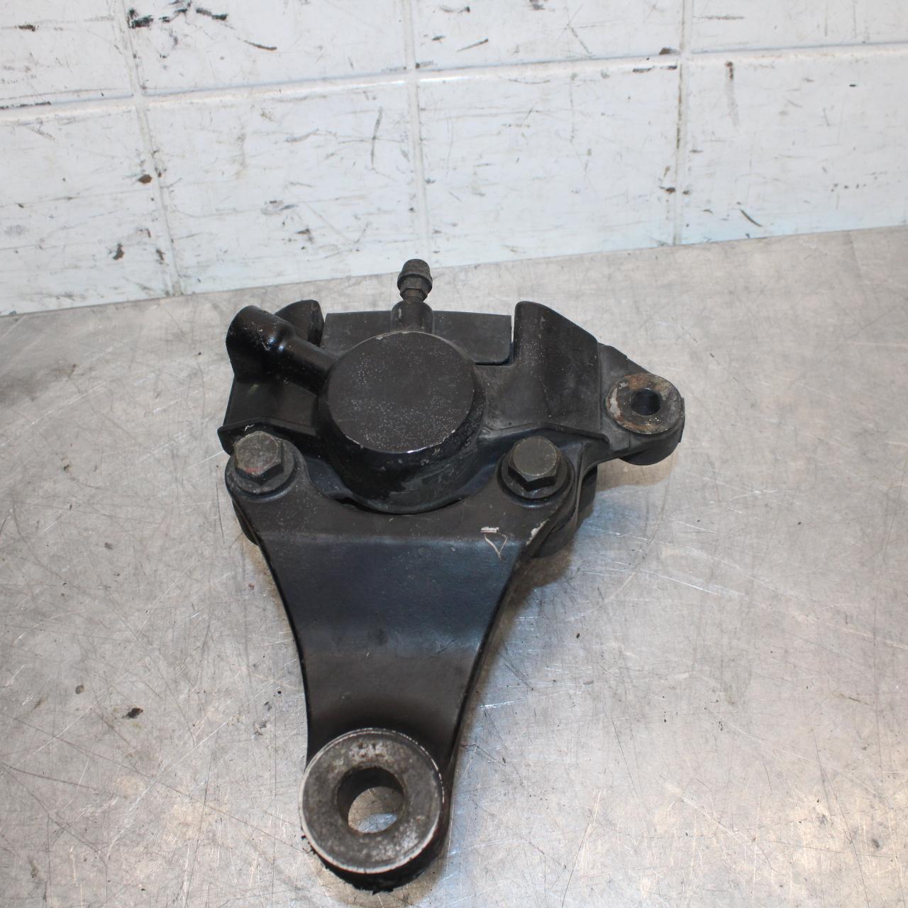 1981 Suzuki GS850G REAR BACK BRAKE CALIPER W MOUNT BRACKET BB37