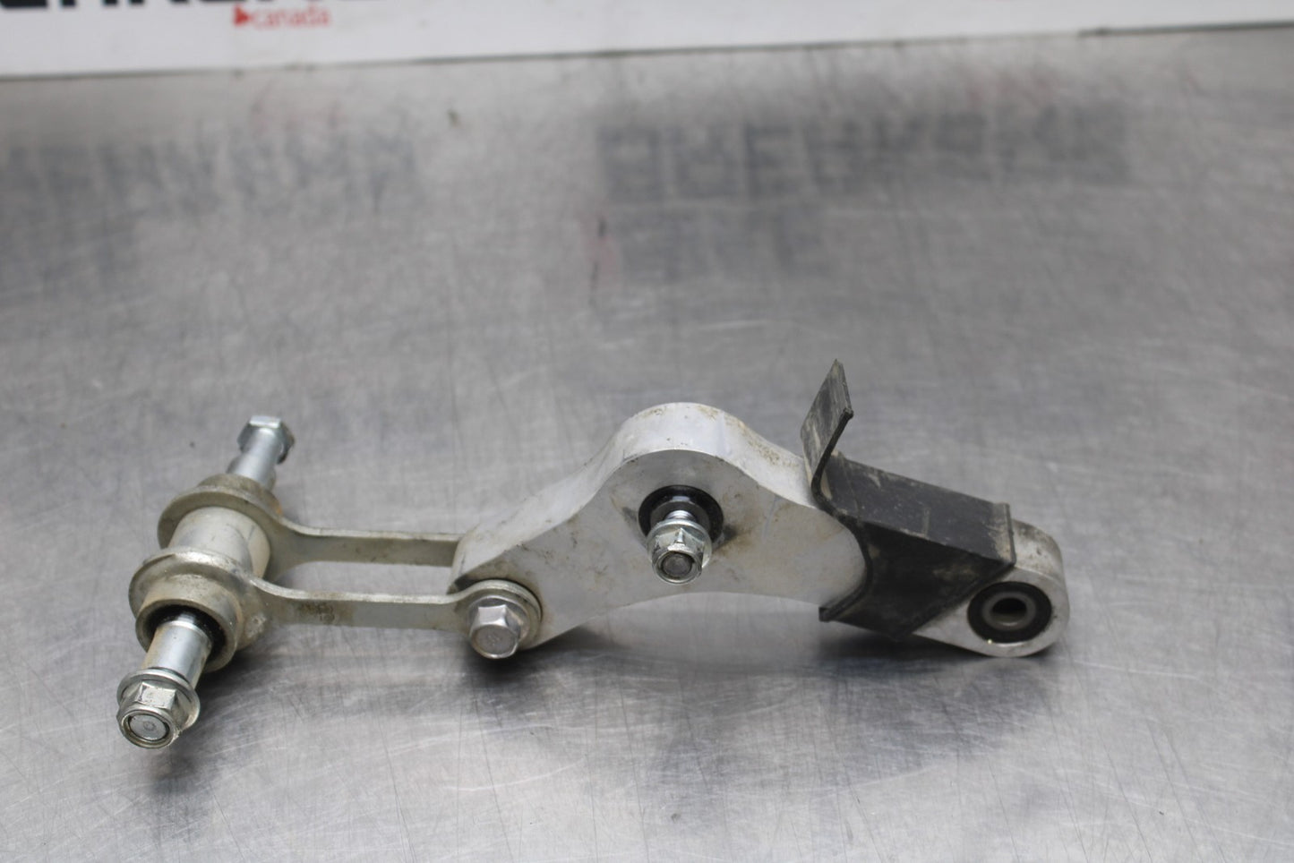 22-25 YAMAHA YZF R7 REAR DOGBONE SHOCK LINKAGE LINK 1WS-2217A-00-00 BB769