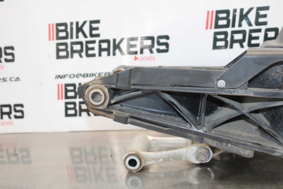 18-22 HUSQVARNA VITPILEN 701 REAR SWINGARM BACK SUSPENSION SWING ARM BB198