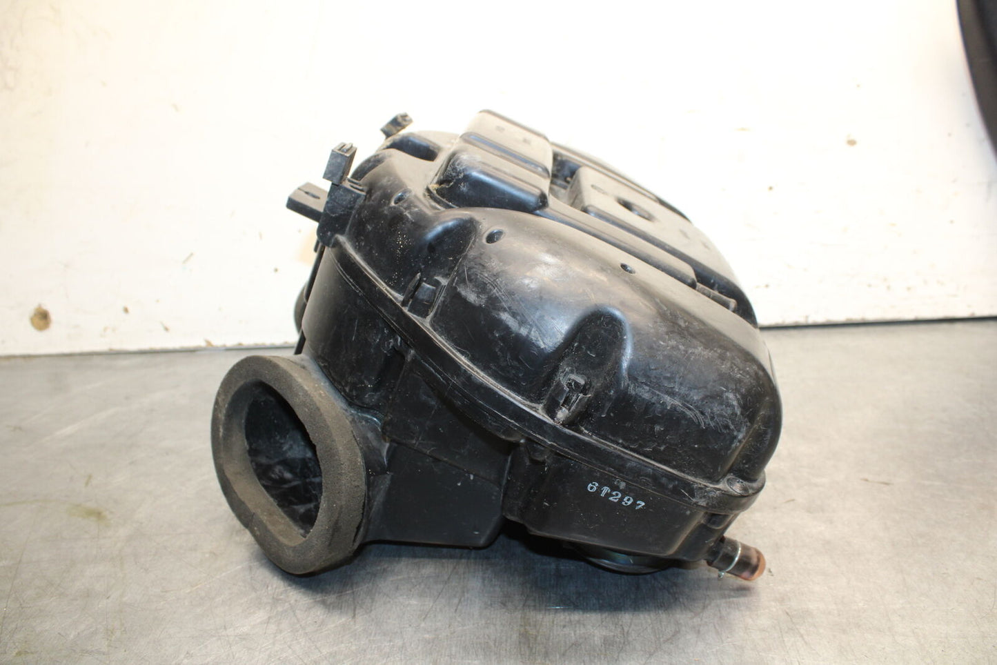 06-07 SUZUKI GSXR750 AIRBOX AIR INTAKE FILTER BOX 13700-02H03 BB670