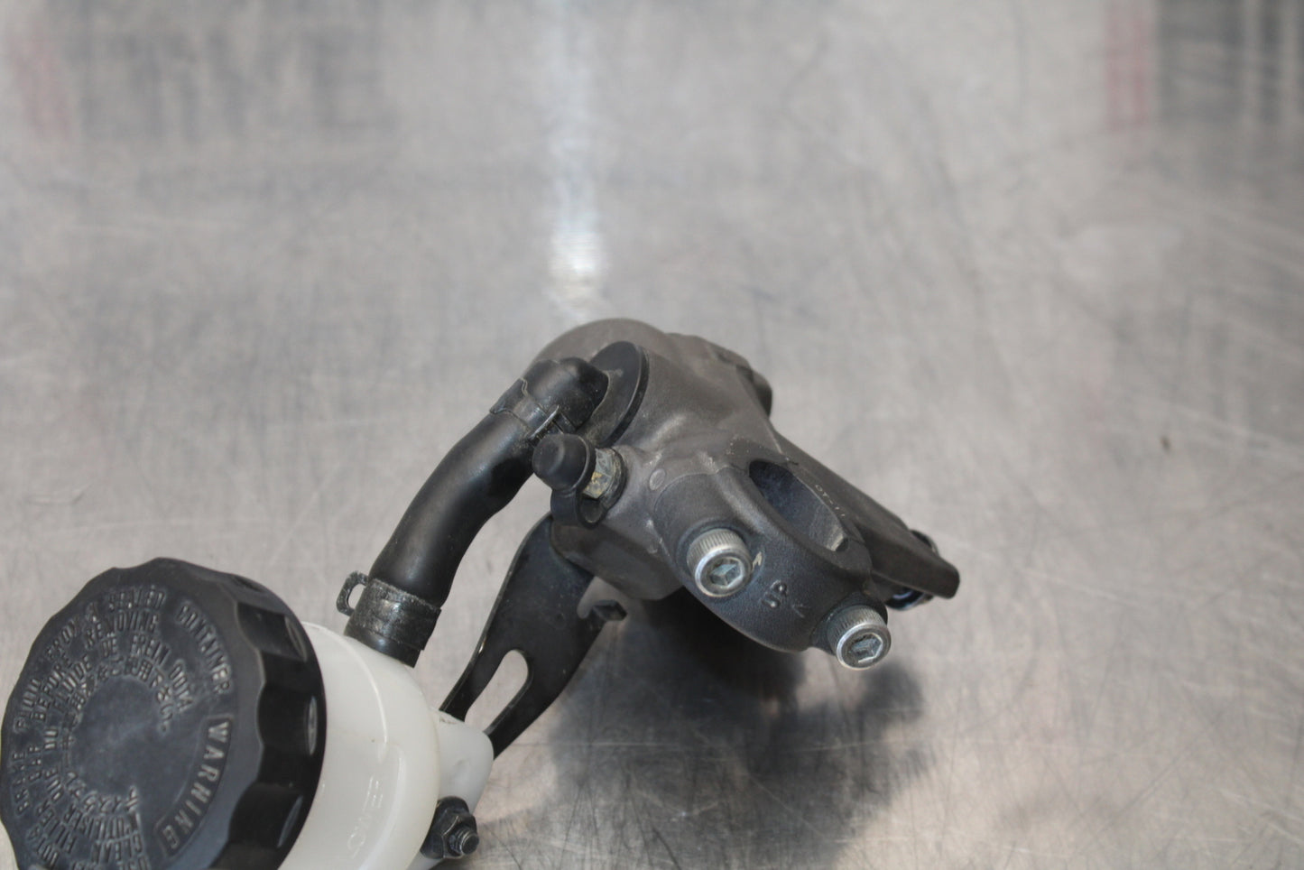 21 KAWASAKI NINJA ZX6R FRONT BRAKE MASTER CYLINDER BB647