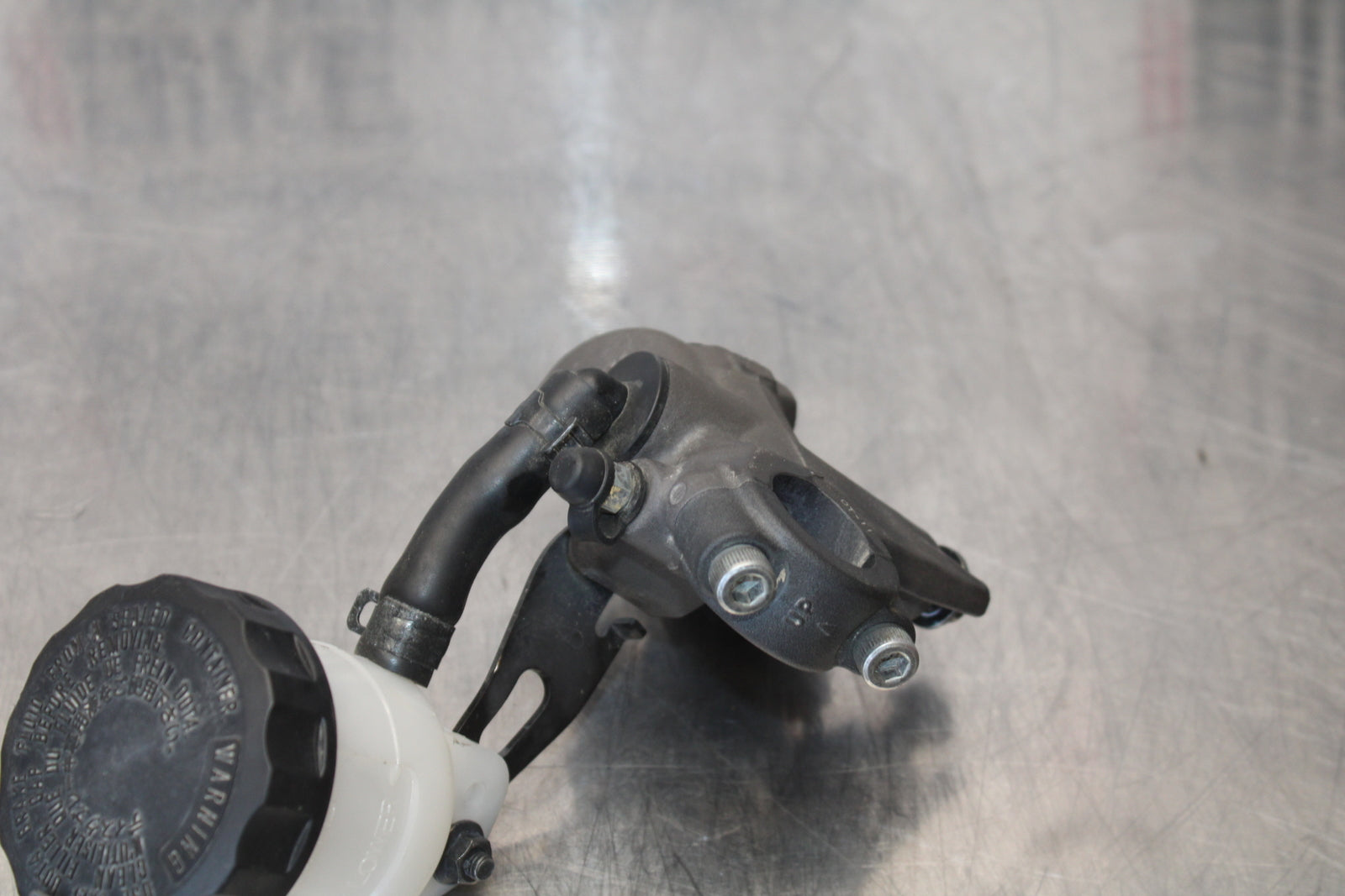 21 KAWASAKI NINJA ZX6R FRONT BRAKE MASTER CYLINDER BB647