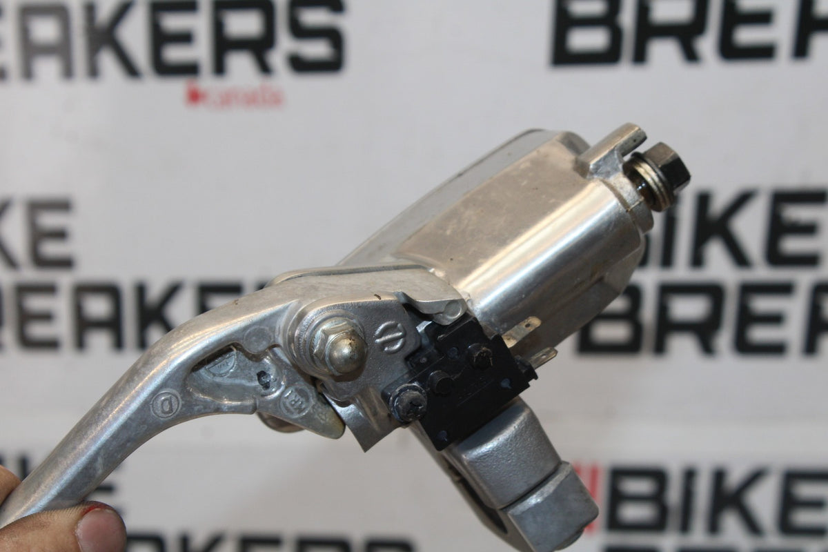 03 HONDA SHADOW SPIRIT 750 VT750DC FRONT BRAKE MASTER CYLINDER BB907