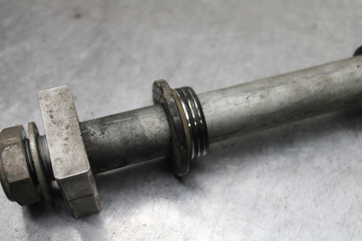 10-11 HONDA CBR1000RR REAR AXLE BACK WHEEL RIM PIVOT BOLT AXEL BB128